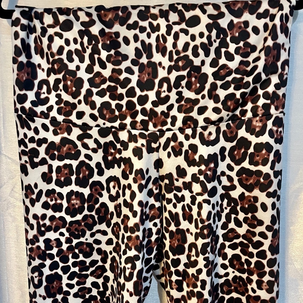 NWOT SHEIN Women’s Maternity Leopard Print Biker Shorts Size 12